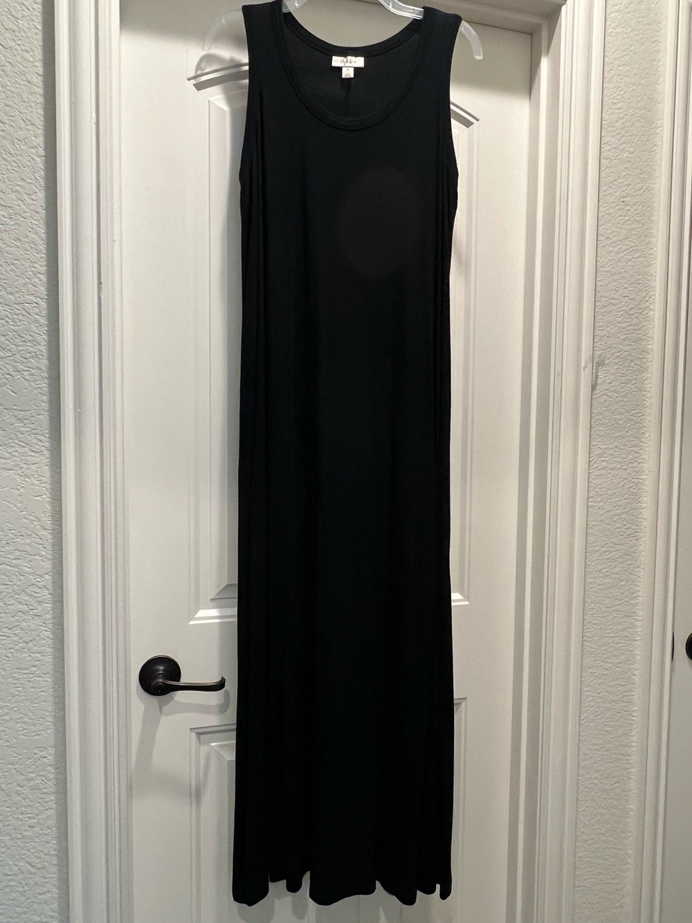Women's Black Sleeveless Maxi Dress